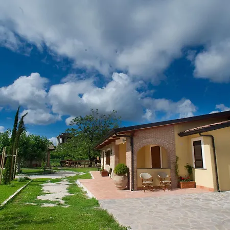 Azienda Agrituristica Vivi Natura Çiftlik konaklama *